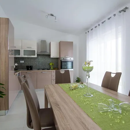 In Seget Donji With Terrace * تروغير