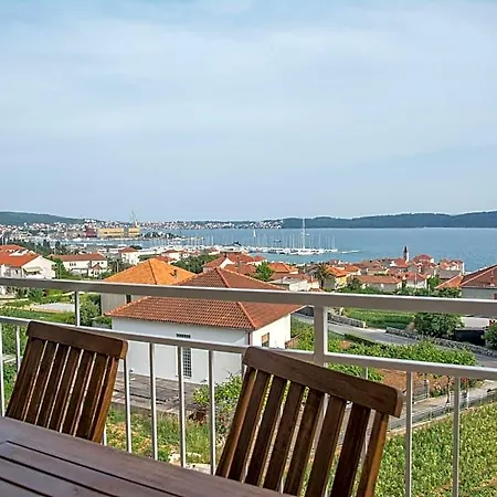 In Seget Donji With Terrace Trogir