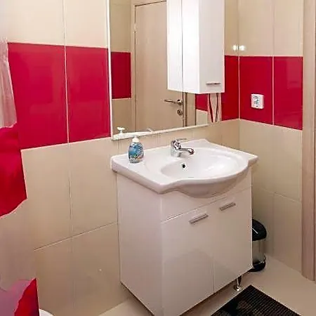 Apartamento In Seget Donji With Terrace Trogir