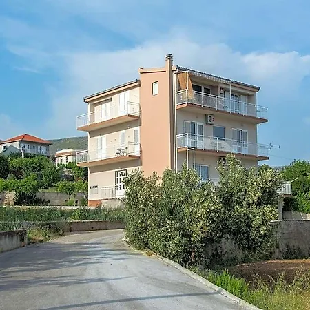 In Seget Donji With Terrace Trogir